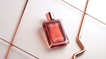 Juliette Has A Gun Metal Chypre: Descoperă Aroma Seductivă a Puterii Feminine 50 Juliette Has A Gun Metal Chypre: Descoperă Aroma Seductivă a Puterii Feminine