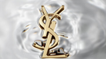 Recenzie Yves Saint Laurent Libre Absolu Platine Parfum: Aromă și Opinii 18 Yves Saint Laurent Libre Absolu Platine Parfum